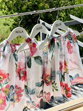 Charger l'image dans la galerie, Cintre personnalisé (Laqué blanc)