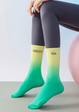 Charger l'image dans la galerie, Chaussettes Yogas &amp; Pilates antidérapantes- Personnalisables (37-42)