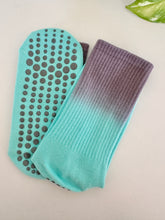 Charger l'image dans la galerie, Chaussettes Yogas &amp; Pilates antidérapantes- Personnalisables (37-42)