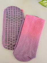 Charger l'image dans la galerie, Chaussettes Yogas &amp; Pilates antidérapantes- Personnalisables (37-42)