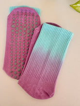 Charger l'image dans la galerie, Chaussettes Yogas &amp; Pilates antidérapantes- Personnalisables (37-42)
