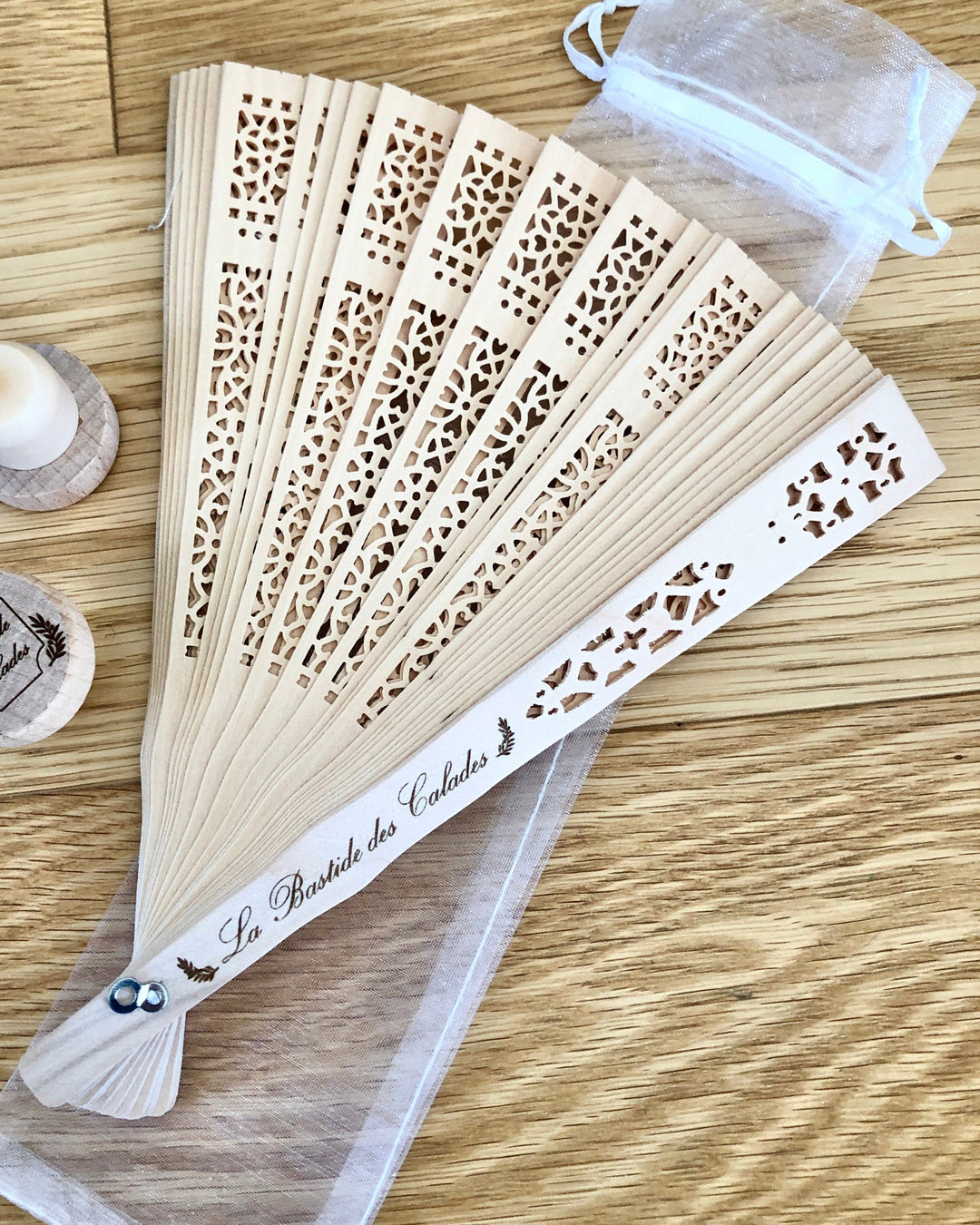 REEG Lot de 20 éventails en soie personnalisés - Pliables - Pour mariage, fête de mariage - Éventails gravés